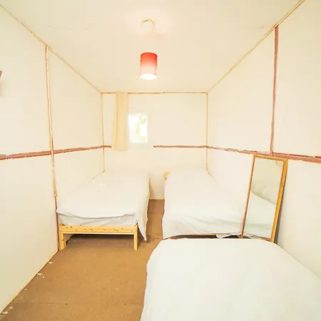 Shiva Camp אתר קמפינג פאראליה
