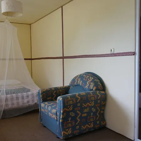 אתר קמפינג Shiva Camp פאראליה